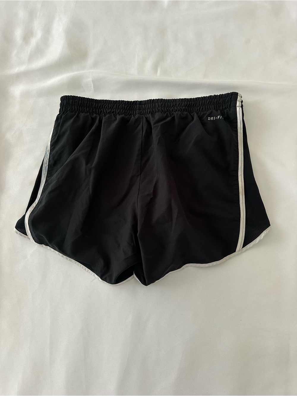 Vintage Nike Women’s Black Running Shorts - Picture 3 of 4